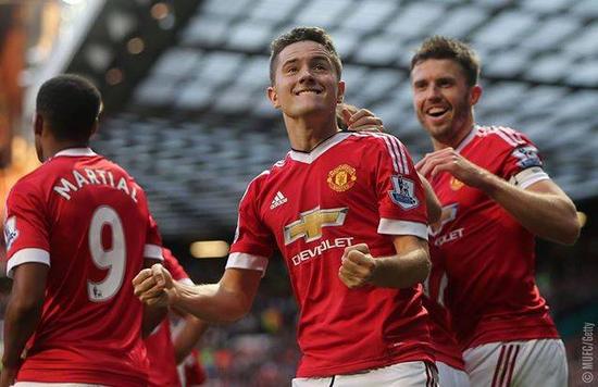 历史总是充 历史总是充